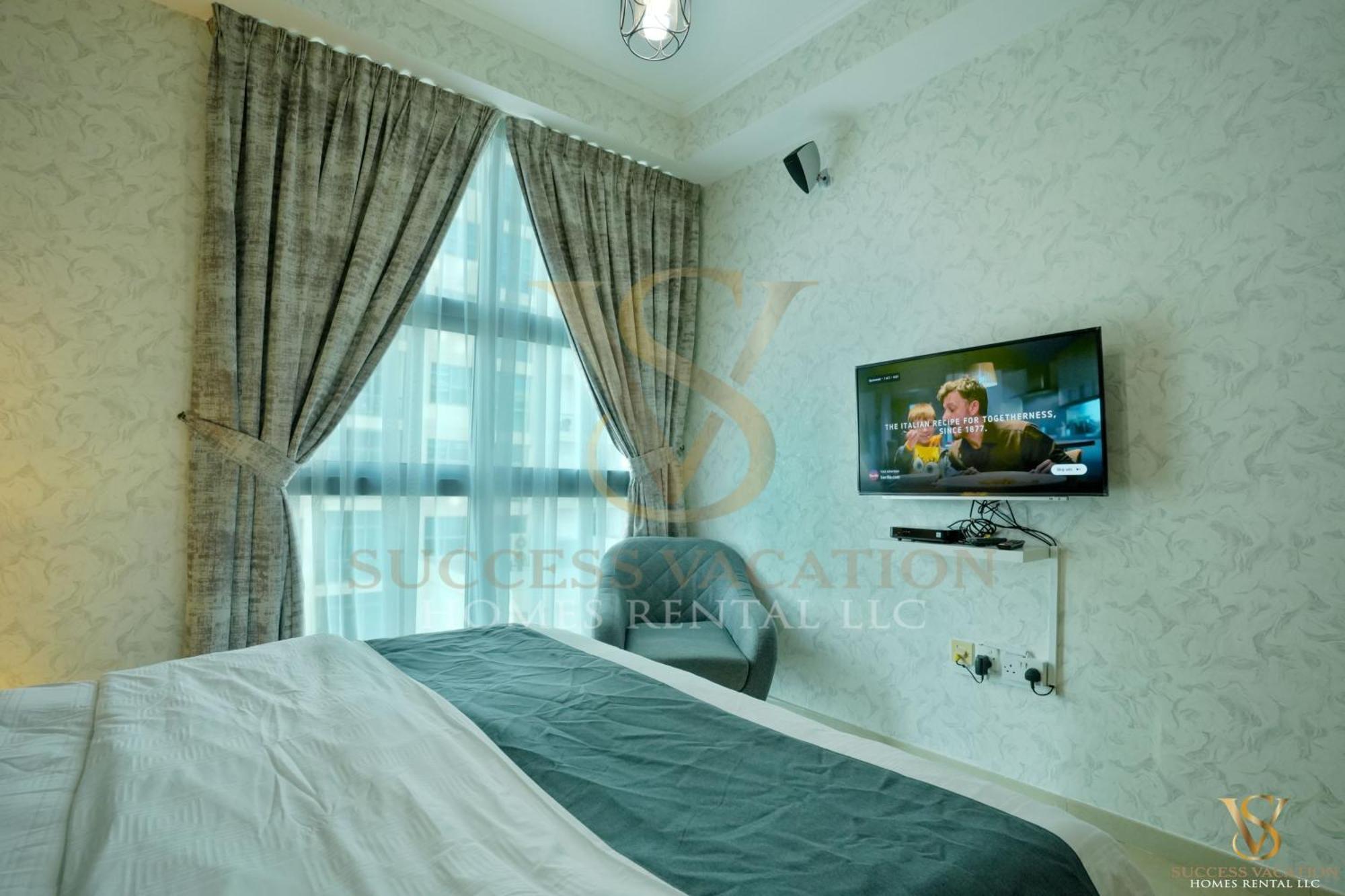 Success Luxury Apartment - 5 Min Away Marina Corniche - Free Housekeeping Provided Everyday-24-7 Staff Available For Services Dubái Exterior foto