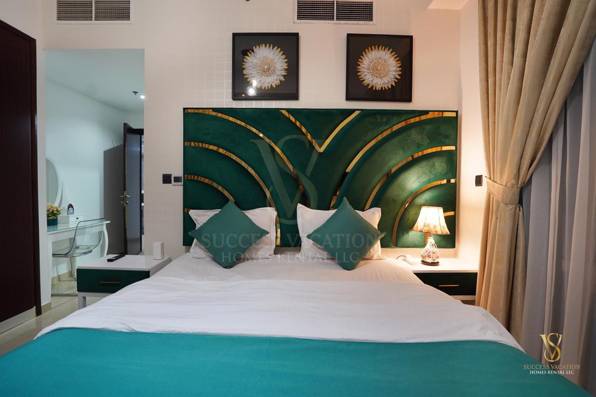 Success Luxury Apartment - 5 Min Away Marina Corniche - Free Housekeeping Provided Everyday-24-7 Staff Available For Services Dubái Exterior foto