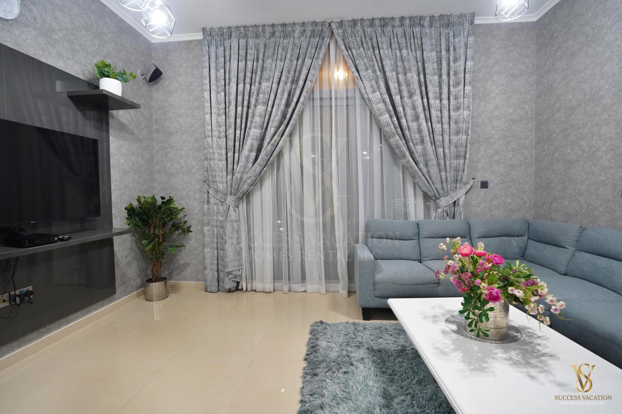 Success Luxury Apartment - 5 Min Away Marina Corniche - Free Housekeeping Provided Everyday-24-7 Staff Available For Services Dubái Exterior foto